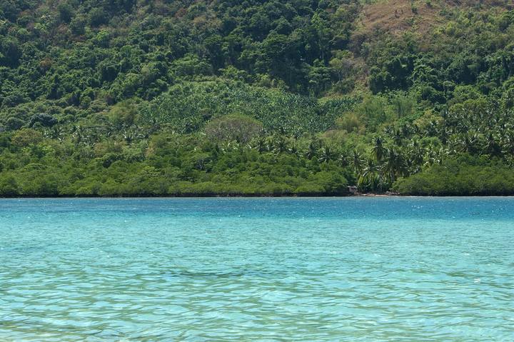 El Nido Palawan Philippines lagoon eco-tourism limestone karst — book eco-stays via IMPT